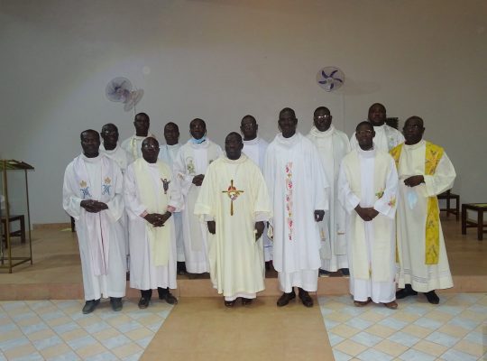 Caritas hommage aux Pères N’Doly Théodore et APOVO Achille Alain 0